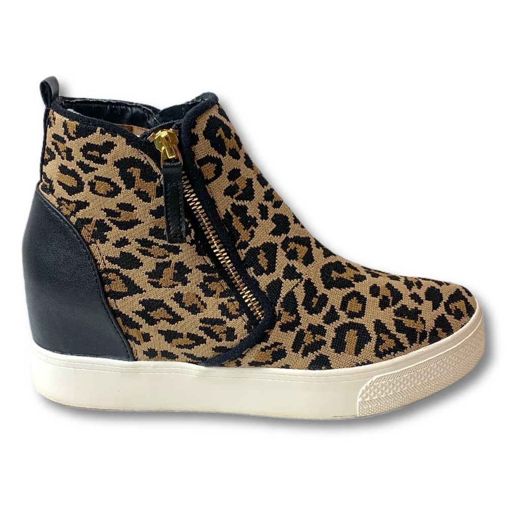 Steve Madden Wedge High Top Size 8 Cheetah Print